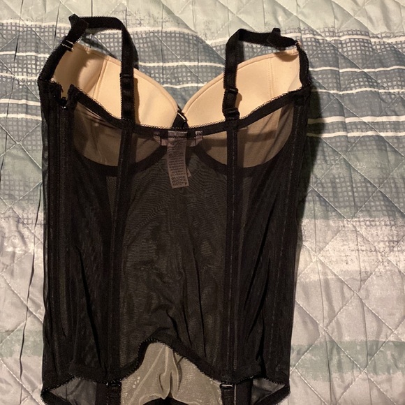 Victoria Secret Lingerie - Picture 2 of 5